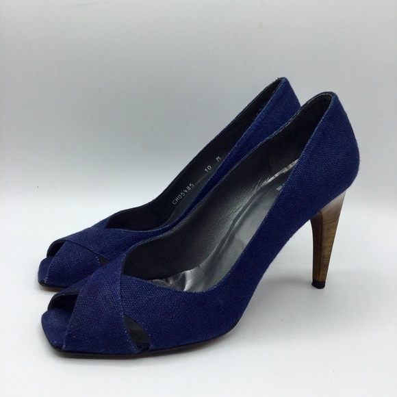 STUART Weitzman Sz 10M Navy Linen Open Toe Pump with Wood 4” Heels - Picture 1 of 13